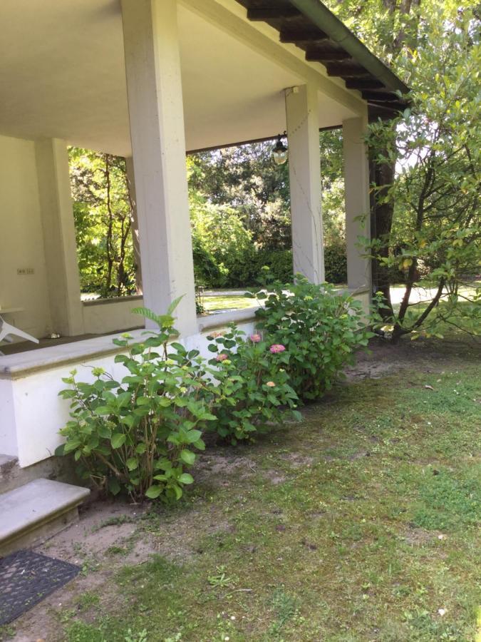 Villa Poveromo Маса Екстериор снимка